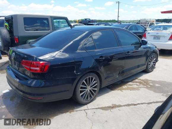 2015 Volkswagen Jetta SE with VIN 3VWD17AJ1FM407228, listed as a IAAI auction lot 42250711 with 189,275 mi miles and . Bid and sale history available at DreamBid. Image 4.