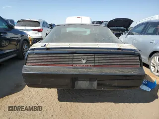 1982 Pontiac Firebird z VIN 1G2AW87H4CL566862, wystawiony jako Copart lot #74777384 z przebiegiem 597 058 mil mil oraz Czysty tytuł • Clean title. Historia ofert i sprzedaży dostępna na DreamBid. Obrazek 6.