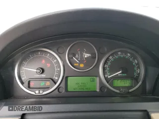 2005 Land Rover LR3 SE with VIN SALAE25425A313249, listed as a Copart auction lot 42993065 with 233,394 mi miles and Salvage Title. Bid and sale history available at carsss.com. Image 9.