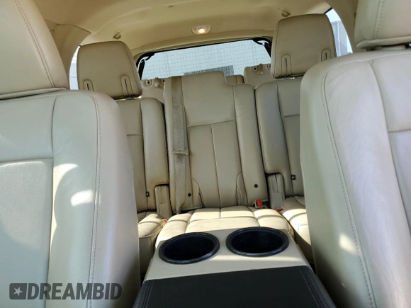 2016 Ford Expedition XLT с VIN 1FMJU1HT2GEF42156, выставлен на аукционе Copart как лот 51824235 с пробегом 152 656 миль миль и Списание • Salvage title. История ставок и продаж доступна на DreamBid. Изображение 10.