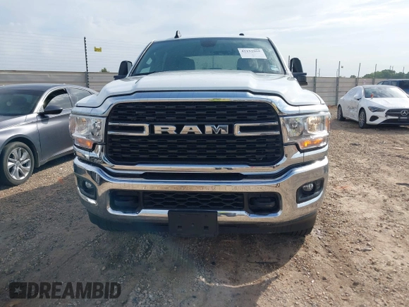2024 Ram 2500 Big Horn with VIN 3C6UR5DL0RG339978, listed as a IAAI auction lot 42152955 with 20,104 mi miles. Bid and sale history available at carsss.com. Image 12.