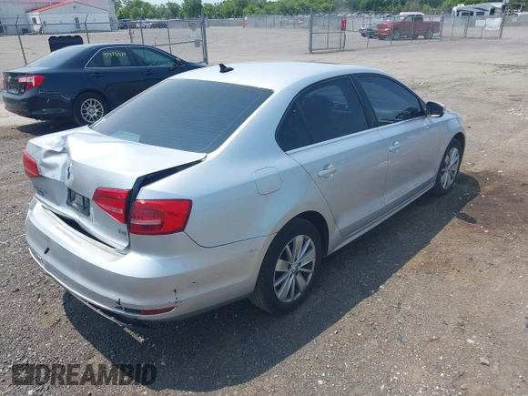 2015 Volkswagen Jetta SE with VIN 3VWD17AJ7FM421327, listed as a IAAI auction lot 42409413 with 150,319 mi miles and . Bid and sale history available at DreamBid. Image 4.