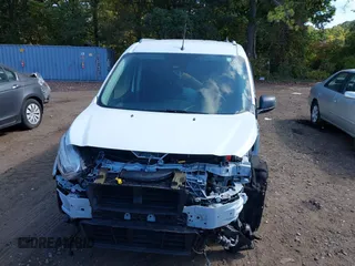 2019 Ford Transit Connect XLT z VIN NM0GE9F27K1405537, wystawiony jako IAAI lot #40491021 z przebiegiem 21 867 mil mil oraz . Historia ofert i sprzedaży dostępna na DreamBid. Obrazek 12.