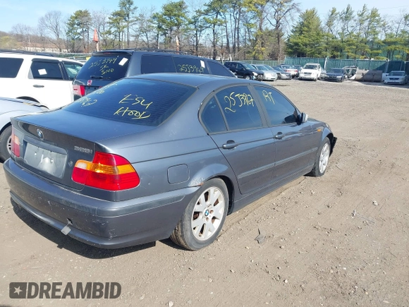 2003 BMW 3 Series 325i with VIN WBAAZ334X3PH35526, listed as a IAAI auction lot 42074943 with Not provided miles and . Bid and sale history available at DreamBid. Image 4.