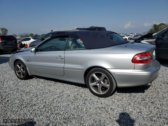 2004 Volvo C70 with VIN YV1NC62D04J062864, listed as a Copart auction lot 50245015 with 32,552 mi miles and Salvage Title. Bid and sale history available at carsss.com. Image 2.