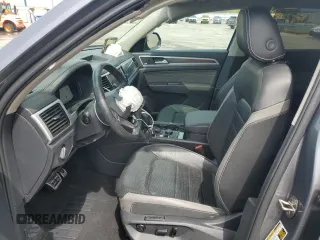 2023 Volkswagen Atlas SEL Premium R-Line z VIN 1V2FR2CA8PC549940, wystawiony jako Copart lot #50596565 z przebiegiem 19 750 mil mil oraz Szkoda całkowita • Salvage title. Historia ofert i sprzedaży dostępna na DreamBid. Obrazek 7.