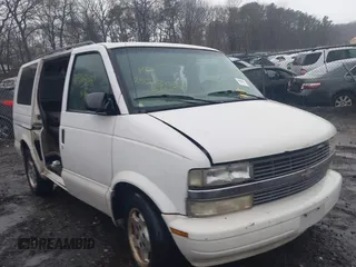 2005 Chevrolet Astro with VIN 1GNDM19X15B103412, listed as a IAAI auction lot 41872034 with Not Provided miles. Bid and sale history available at carsss.com. Image 1.