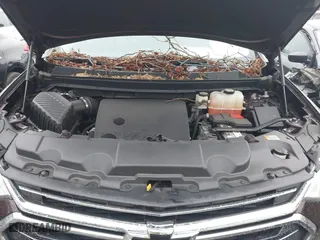 2019 Chevrolet Traverse LT Leather with VIN 1GNERHKW8KJ117969, listed as a IAAI auction lot 41619931 with 64,767 mi miles. Bid and sale history available at carsss.com. Image 10.
