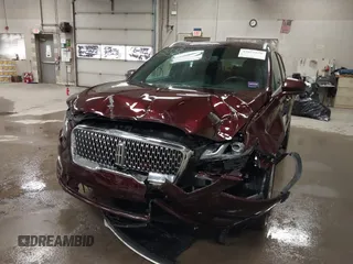 2019 Lincoln MKC Select z VIN 5LMCJ2D95KUL07473, wystawiony jako IAAI lot #42052830 z przebiegiem 70 553 mil mil oraz . Historia ofert i sprzedaży dostępna na DreamBid. Obrazek 6.
