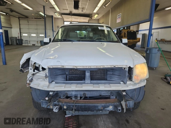 2006 Ford Explorer Eddie Bauer z VIN 1FMEU74816UB14248, wystawiony jako Copart lot #62417375 z przebiegiem 243 029 mil mil oraz Szkoda całkowita • Salvage title. Historia ofert i sprzedaży dostępna na DreamBid. Obrazek 5.