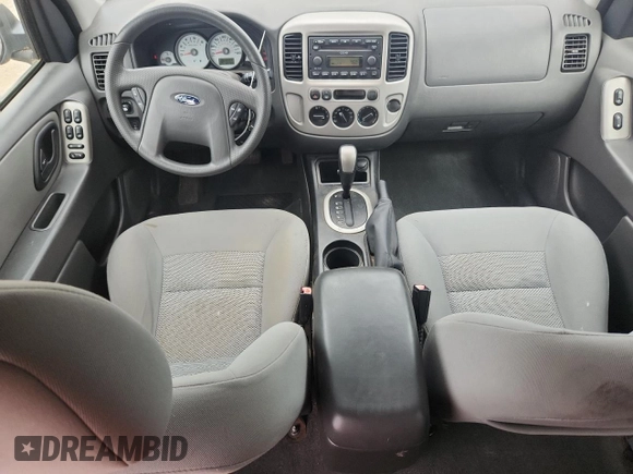 2005 Ford Escape XLT with VIN 1FMYU031X5KE02367, listed as a Copart auction lot 62699145 with 127,734 mi miles and Non repairable. Bid and sale history available at DreamBid. Image 8.