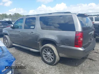 2007 Chevrolet Suburban LTZ with VIN 3GNFK16347G133031, listed as a IAAI auction lot 41955039 with 342,366 mi miles and . Bid and sale history available at DreamBid. Image 15.