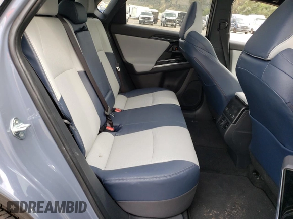 2023 Subaru Solterra Premium с VIN JTMABABA8PA009866, выставлен на аукционе Copart как лот 67385543 с пробегом 2 496 миль миль и . История ставок и продаж доступна на DreamBid. Изображение 11.