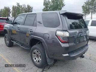 2019 Toyota 4Runner SR5 with VIN JTEBU5JR5K5694290, listed as a IAAI auction lot 42175121 with 157,939 mi miles and . Bid and sale history available at DreamBid. Image 3.