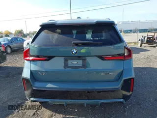 2023 BMW X1 xDrive28i with VIN WBX73EF08P5W08620, listed as a IAAI auction lot 40667319 with 1 mi miles. Bid and sale history available at carsss.com. Image 15.