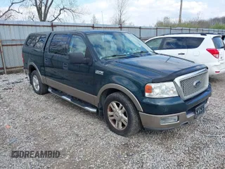 2004 Ford F-150 XLT with VIN 1FTPW12584KD25243, listed as a IAAI auction lot 42021725 with 190,000 mi miles. Bid and sale history available at carsss.com. Image 1.