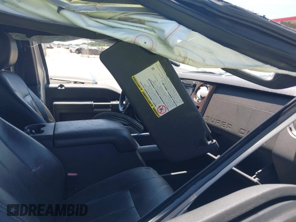 2012 Ford F-250 XL with VIN 1FT7W2B63CEA95428, listed as a IAAI auction lot 42040315 with 186,595 mi miles and . Bid and sale history available at DreamBid. Image 5.