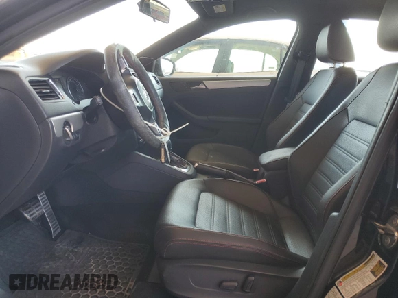 2013 Volkswagen Jetta GLI Autobahn с VIN 3VW4A7AJ4DM233538, выставлен на аукционе Copart как лот 57301985 с пробегом 81 314 миль миль и Списание • Salvage title. История ставок и продаж доступна на DreamBid. Изображение 7.
