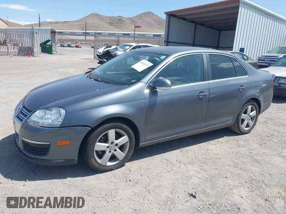 2009 Volkswagen Jetta SE z VIN 3VWRZ71K09M088979, wystawiony jako IAAI lot #42532075 z przebiegiem 179 179 mil mil oraz . Historia ofert i sprzedaży dostępna na DreamBid. Obrazek 2.