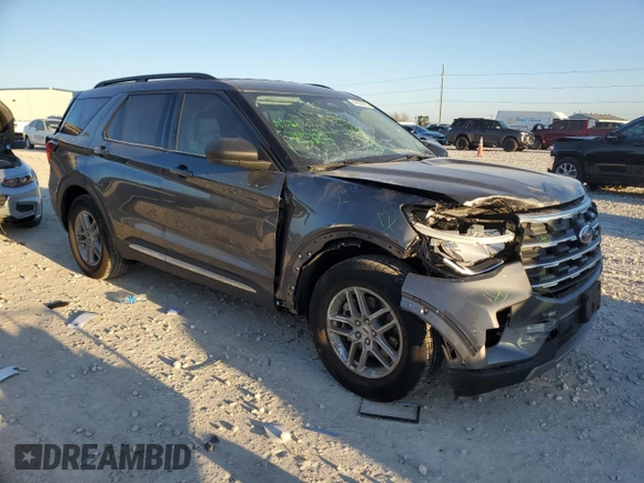 2025 Ford Explorer Active with VIN 1FMUK7DH6SGA22563, listed as a Copart auction lot 46535985 with 4,811 mi miles and Salvage Title. Bid and sale history available at carsss.com. Image 4.
