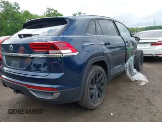 2022 Volkswagen Atlas SE с VIN 1V2JE2CA4NC205458, выставлен на аукционе IAAI как лот 42176005 с пробегом 125 429 миль миль и . История ставок и продаж доступна на DreamBid. Изображение 4.