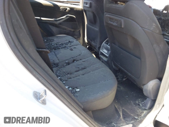 2020 BMW X5 sDrive40i with VIN 5UXCR4C08L9C07579, listed as a IAAI auction lot 41871208 with Not Provided miles and . Bid and sale history available at DreamBid. Image 8.