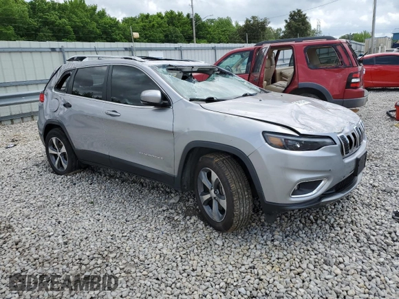 2019 Jeep Cherokee Limited z VIN 1C4PJMDX6KD139989, wystawiony jako Copart lot #54819445 z przebiegiem 119 077 mil mil oraz Szkoda całkowita • Salvage title. Historia ofert i sprzedaży dostępna na DreamBid. Obrazek 4.