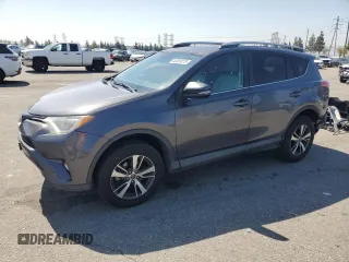 2018 Toyota RAV4 XLE with VIN 2T3WFREVXJW439401, listed as a Copart auction lot 52359275 with 148,274 mi miles and Salvage Title. Bid and sale history available at carsss.com. Image 1.