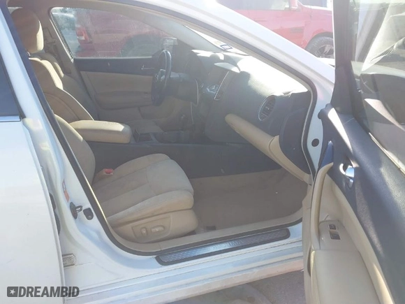 2009 Nissan Maxima 3.5 SV w/Sport Pkg with VIN 1N4AA51E59C857747, listed as a IAAI auction lot 41692042 with 236,917 mi miles. Bid and sale history available at carsss.com. Image 5.