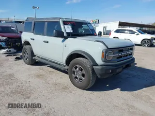 2022 Ford Bronco with VIN 1FMEE5BP1NLB60162, listed as a IAAI auction lot 41213977 with 21,226 mi miles. Bid and sale history available at carsss.com. Image 1.