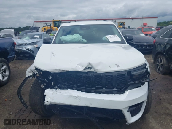 2023 Jeep Grand Cherokee Limited with VIN 1C4RJHBG9PC533387, listed as a IAAI auction lot 42363970 with 44,474 mi miles and . Bid and sale history available at DreamBid. Image 12.