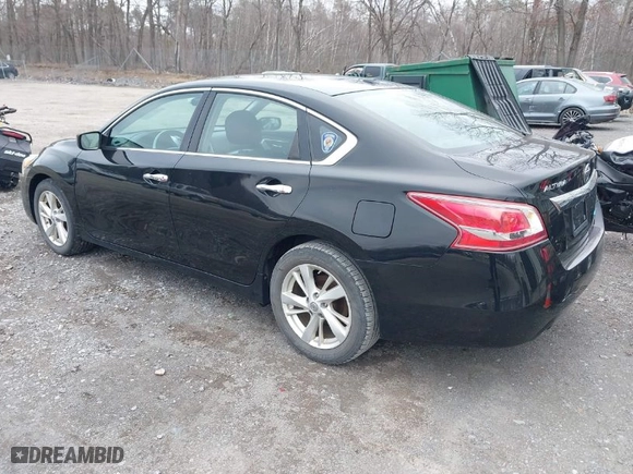 2013 Nissan Altima 2.5 SL with VIN 1N4AL3AP8DC141532, listed as a IAAI auction lot 41972887 with 132,349 mi miles. Bid and sale history available at carsss.com. Image 3.