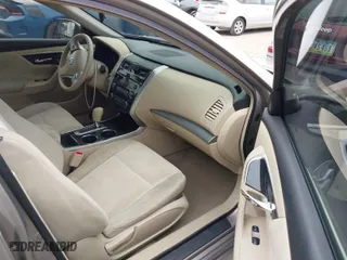 2013 Nissan Altima 2.5 SL with VIN 1N4AL3AP0DN528208, listed as a IAAI auction lot 41895288 with 113,119 mi miles. Bid and sale history available at carsss.com. Image 5.