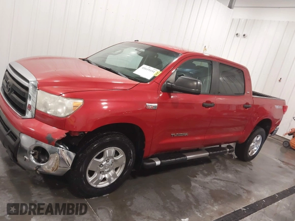 2011 Toyota Tundra 4WD Truck with VIN 5TFDW5F12BX178046, listed as a IAAI auction lot 41619191 with 186,866 mi miles. Bid and sale history available at carsss.com. Image 15.