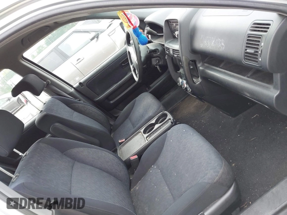2006 Honda CR-V LX z VIN JHLRD785X6C006967, wystawiony jako IAAI lot #42279490 z przebiegiem 250 750 mil mil oraz . Historia ofert i sprzedaży dostępna na DreamBid. Obrazek 5.