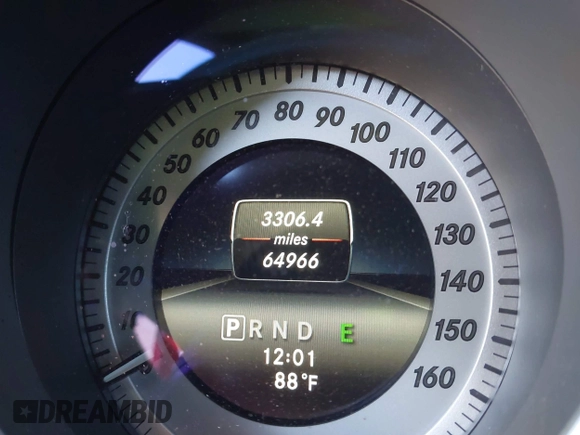 2014 Mercedes-Benz C 250 с VIN WDDGJ4HB4EG270202, выставлен на аукционе IAAI как лот 42756542 с пробегом 64 966 миль миль и . История ставок и продаж доступна на DreamBid. Изображение 7.