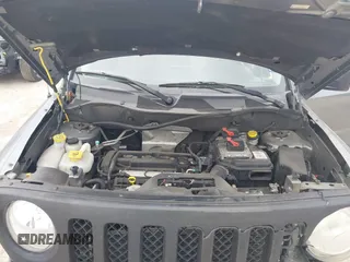 2014 Jeep Patriot Latitude with VIN 1C4NJPFAXED507693, listed as a IAAI auction lot 41701193 with 104,130 mi miles and . Bid and sale history available at DreamBid. Image 10.
