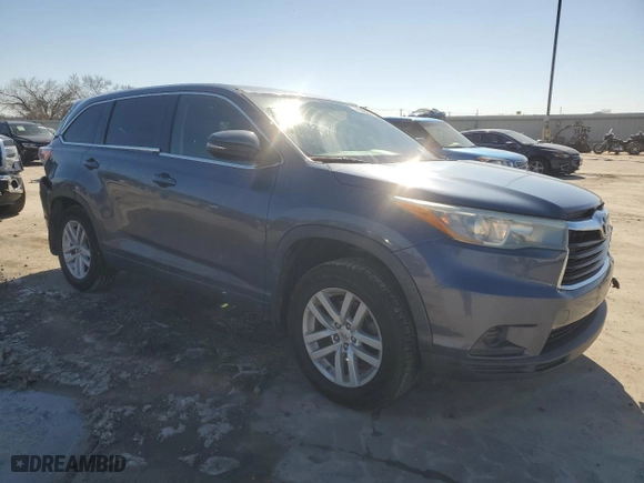 2015 Toyota Highlander LE with VIN 5TDBKRFH0FS138597, listed as a Copart auction lot 46336375 with 133,869 mi miles and Salvage Title. Bid and sale history available at carsss.com. Image 4.