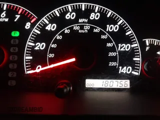 2005 Toyota Camry STD z VIN 4T1BE32K75U591725, wystawiony jako IAAI lot #42407471 z przebiegiem 180 756 mil mil oraz . Historia ofert i sprzedaży dostępna na DreamBid. Obrazek 16.
