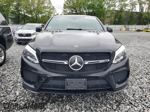 2019 Mercedes-Benz GLE 43 AMG with VIN 4JGED6EB5KA137564, listed as a Copart auction lot 57213595 with 104,144 mi miles and Salvage title. Bid and sale history available at DreamBid. Image 5.