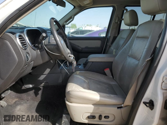 2008 Ford Explorer XLT with VIN 1FMEU63E58UB28366, listed as a Copart auction lot 49701685 with 225,584 mi miles and Salvage Title. Bid and sale history available at carsss.com. Image 7.