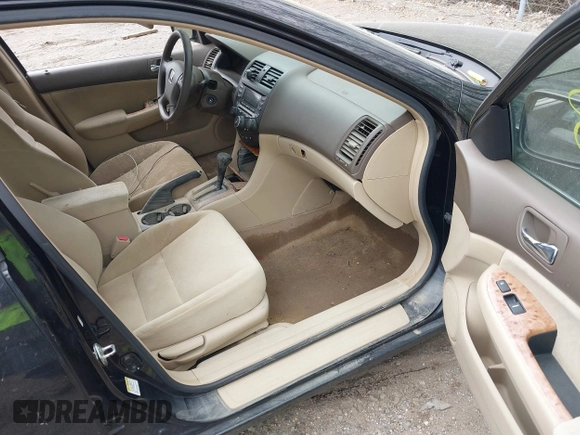 2005 Honda Accord EX z VIN 1HGCM56715A161334, wystawiony jako IAAI lot #42022973 z przebiegiem 159 000 mil mil oraz . Historia ofert i sprzedaży dostępna na DreamBid. Obrazek 5.