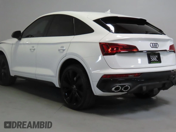2023 Audi SQ5 Sportback Premium Plus z VIN WA124AFY1P2038636, wystawiony jako Copart lot #53910115 z przebiegiem 27 258 mil mil oraz Szkody całkowita. Historia ofert i sprzedaży dostępna na DreamBid. Obrazek 4.