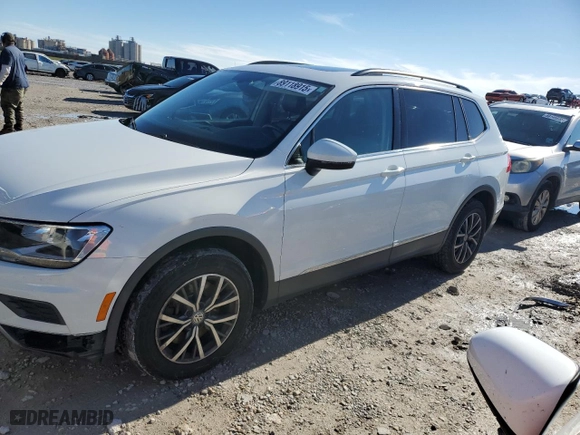 2020 Volkswagen Tiguan SE with VIN 3VV3B7AX4LM138493, listed as a Copart auction lot 89118915 with 133,354 mi miles and Salvage Title. Bid and sale history available at carsss.com. Image 1.