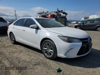 2015 Toyota Camry XLE with VIN 4T1BF1FK2FU064365, listed as a Copart auction lot 53813365 with 125,051 mi miles and Salvage Title. Bid and sale history available at carsss.com. Image 4.
