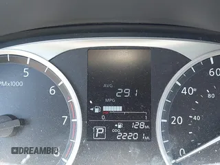 2024 Nissan Versa S z VIN 3N1CN8DV5RL920468, wystawiony jako IAAI lot #42040039 z przebiegiem 22 201 mil mil oraz . Historia ofert i sprzedaży dostępna na DreamBid. Obrazek 14.