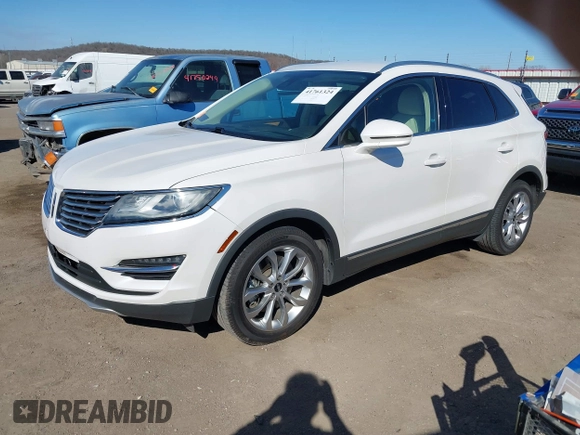 2015 Lincoln MKC z VIN 5LMCJ1A94FUJ13781, wystawiony jako IAAI lot #41761324 z przebiegiem 139 196 mil mil oraz . Historia ofert i sprzedaży dostępna na DreamBid. Obrazek 18.