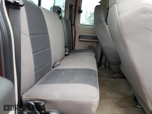 2010 Ford F-250 XL z VIN 1FTSX2BR7AEA80509, wystawiony jako Copart lot #51778745 z przebiegiem 219 126 mil mil oraz Szkoda całkowita • Salvage title. Historia ofert i sprzedaży dostępna na DreamBid. Obrazek 10.