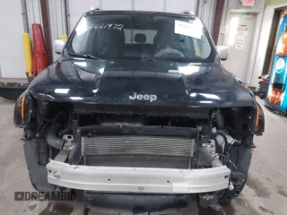 2017 Jeep Renegade Limited z VIN ZACCJBDB4HPG64163, wystawiony jako IAAI lot #41661972 z przebiegiem 68 335 mil mil oraz . Historia ofert i sprzedaży dostępna na DreamBid. Obrazek 13.