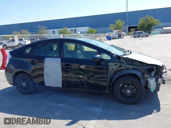 2014 Toyota Prius Four with VIN JTDKN3DU1E0393815, listed as a IAAI auction lot 42121737 with 136,090 mi miles and . Bid and sale history available at carsss.com. Image 14.